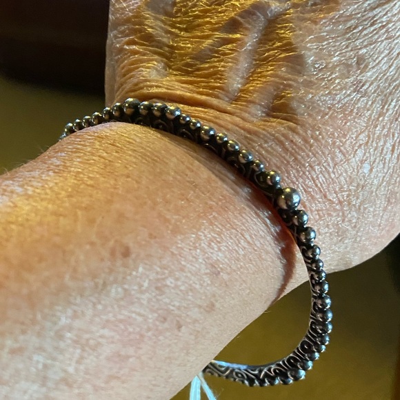 SilpAda perfectly quirky bangle - Picture 5 of 5